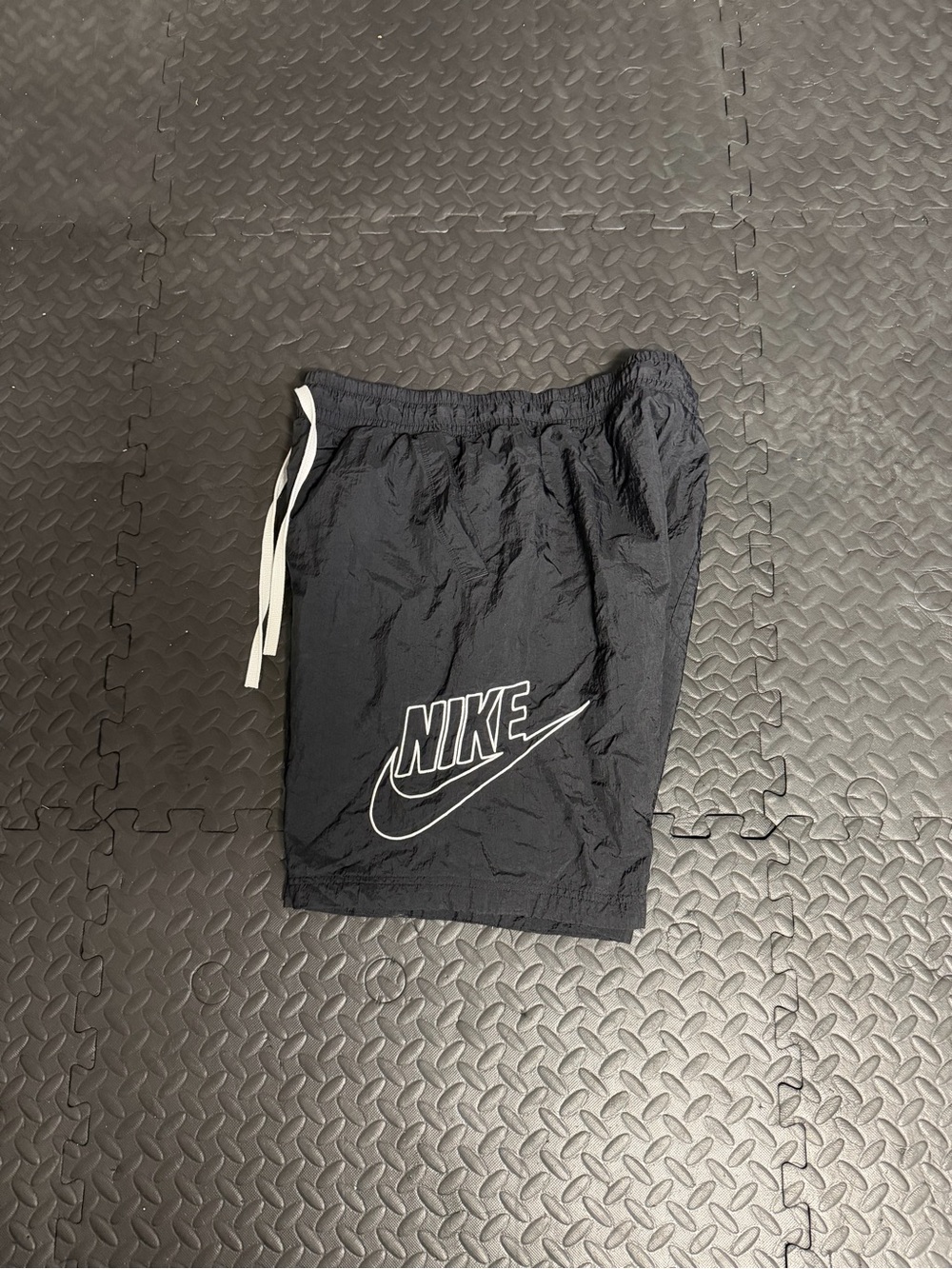 Nike Alumni Woven Flow Black Nylon Shorts DB3810-010 Men's Large